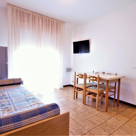 Residence Columbia Бибионе Екстериор снимка