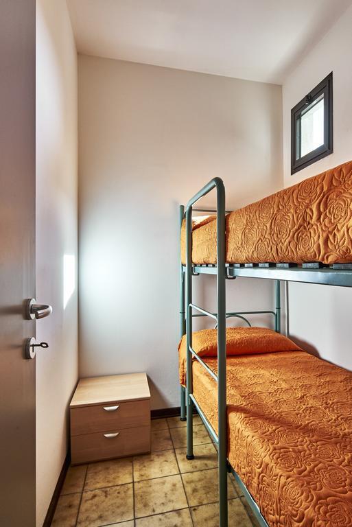 Residence Columbia Бибионе Екстериор снимка