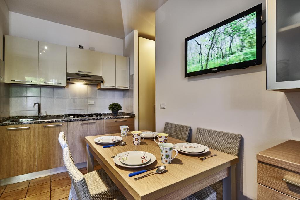 Residence Columbia Бибионе Екстериор снимка